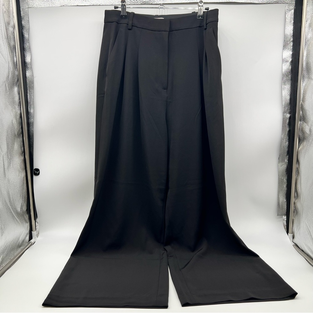 H&M Black Wide Leg Pants with Pleated Front